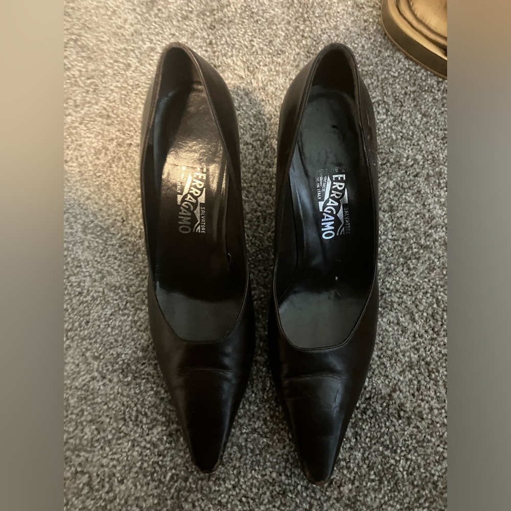 Salvatore Ferragamo Black Pointed Leather Pumps